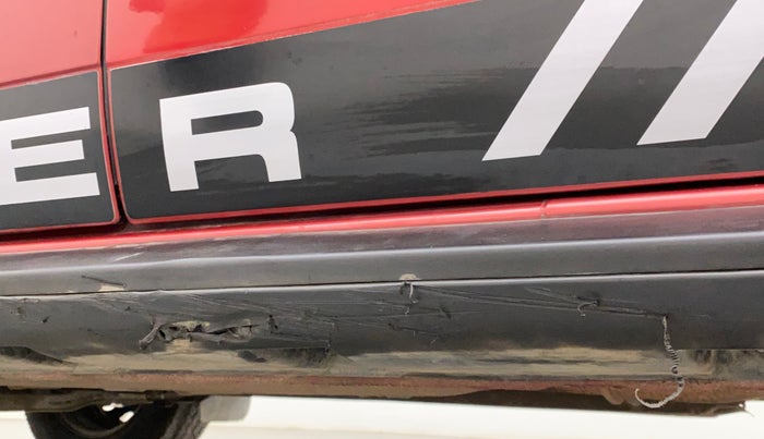 2018 Renault Duster RXE PETROL, Petrol, Manual, 59,166 km, Left running board - Cladding has minor damage
