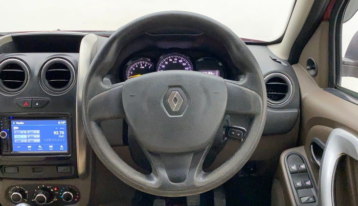 2018 Renault Duster RXE PETROL, Petrol, Manual, 59,166 km, Steering Wheel Close Up