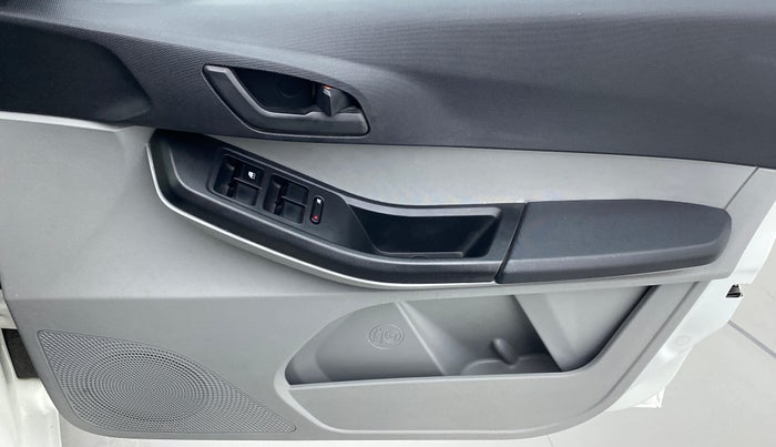 2021 Tata Tiago XZ PETROL, Petrol, Manual, 45,146 km, Driver Side Door Panels Control