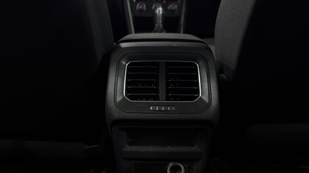 2017 Volkswagen Tiguan 110 Tsi Trendline, Automatic, 130272 km, Rear A/C Vent