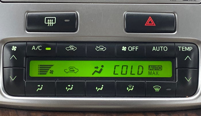 2014 Toyota Innova 2.5 VX 7 STR BS IV, Diesel, Manual, 73,493 km, Automatic Climate Control