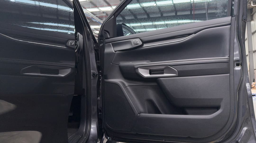 2022 Ford Everest Platinum (4x4), Automatic, 52053 km, Speaker View