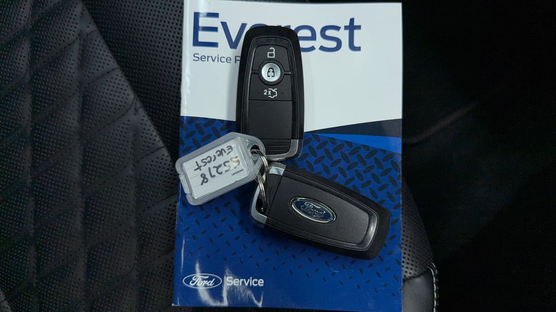 2022 Ford Everest Platinum (4x4), Automatic, 52053 km, Key Close-up