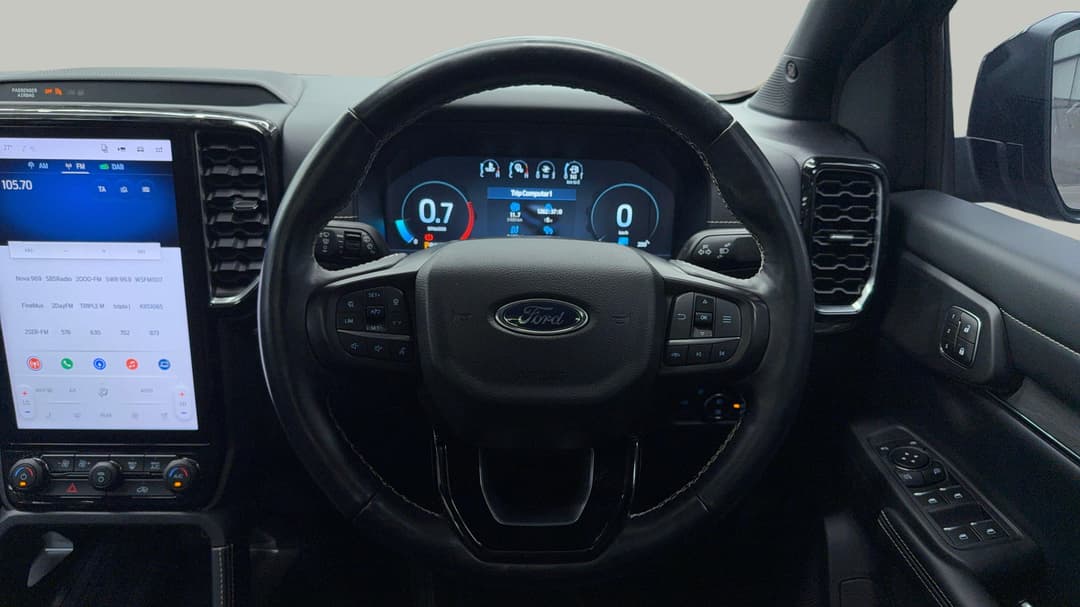 2022 Ford Everest Platinum (4x4), Automatic, 52053 km, Steering Wheel Close-up
