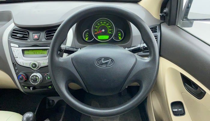 2017 Hyundai Eon MAGNA PLUS, Petrol, Manual, 46,362 km, Steering Wheel Close Up