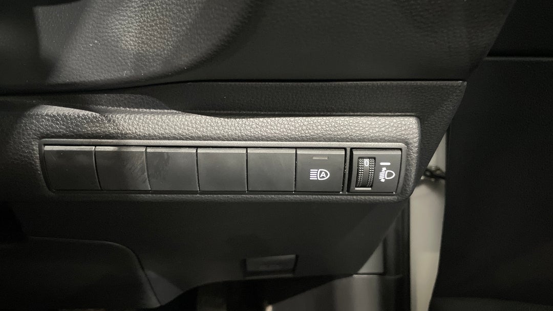 2023 Toyota Corolla Ascent Sport Hybrid, Automatic, 50094 km, Utility Switches/Buttons