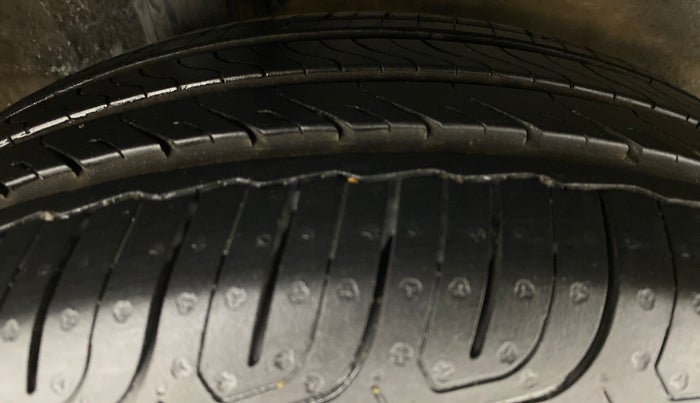 2015 Honda City V MT DIESEL, Diesel, Manual, 42,438 km, Right Rear Tyre Tread