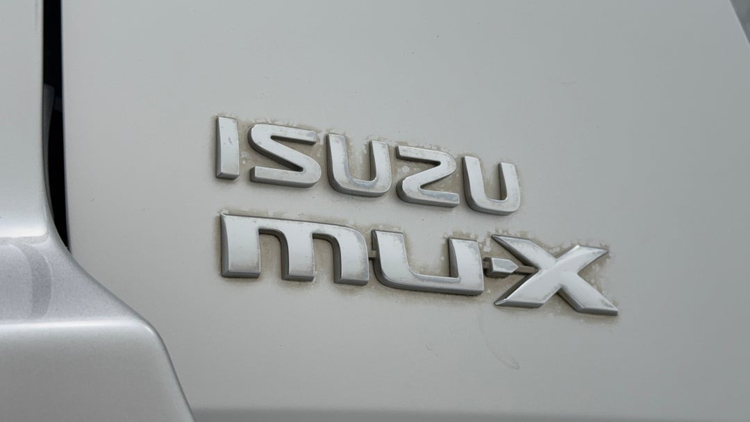 Badge (Boot Left Side)