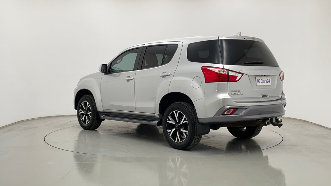 Left Back Diagonal (45- Degree) View