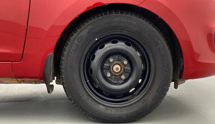 2015 Tata Bolt XMS REVOTRON, Petrol, Manual, 50,137 km, Right Front Wheel