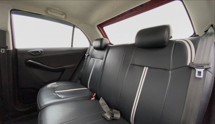 2015 Tata Bolt XMS REVOTRON, Petrol, Manual, 50,137 km, Right Side Rear Door Cabin