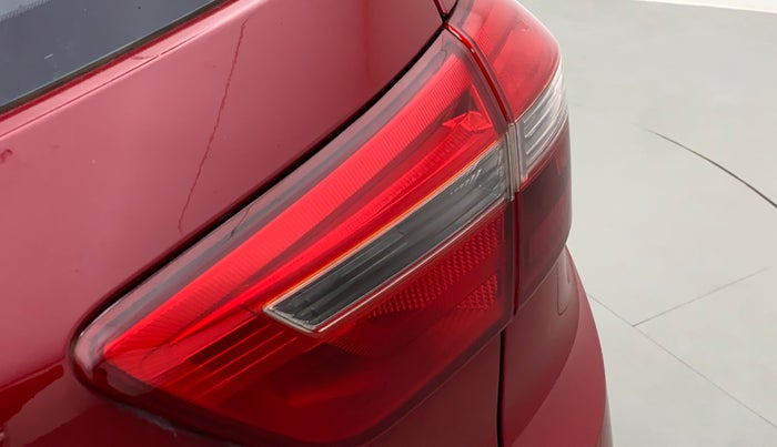 2017 Hyundai Creta E PLUS 1.6 PETROL, Petrol, Manual, 1,04,303 km, Right tail light - Faded