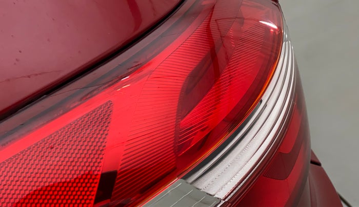 2017 Hyundai Creta E PLUS 1.6 PETROL, Petrol, Manual, 1,04,303 km, Left tail light - Minor damage