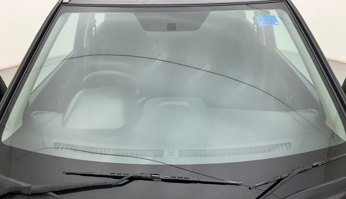 2021 Maruti Vitara Brezza ZXI AT SHVS, Petrol, Automatic, 18,432 km, Front windshield - Minor spot on windshield