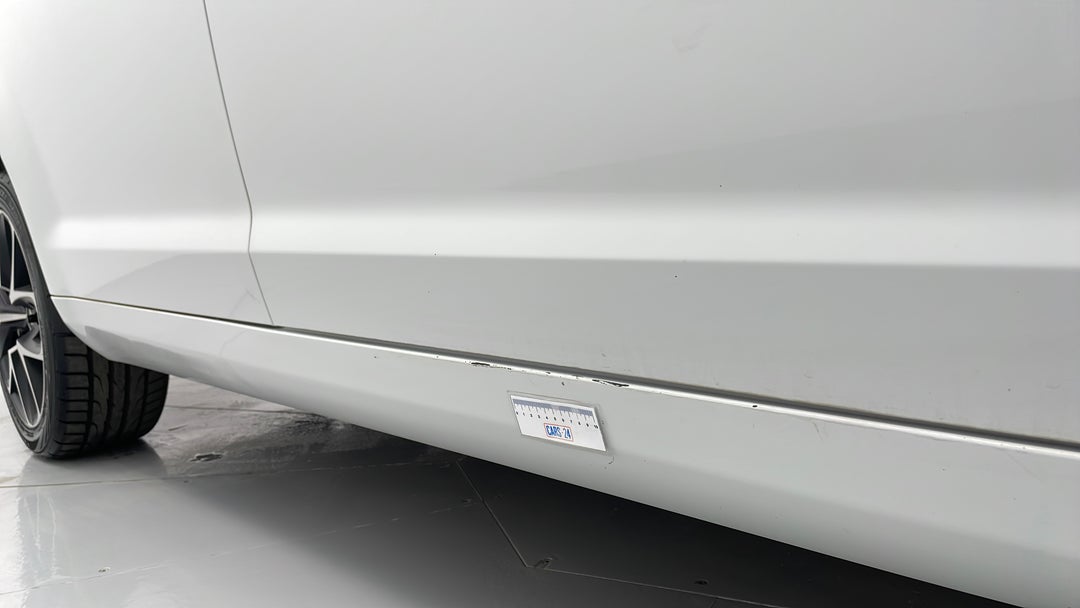 Door Sills Front RHS Scratch