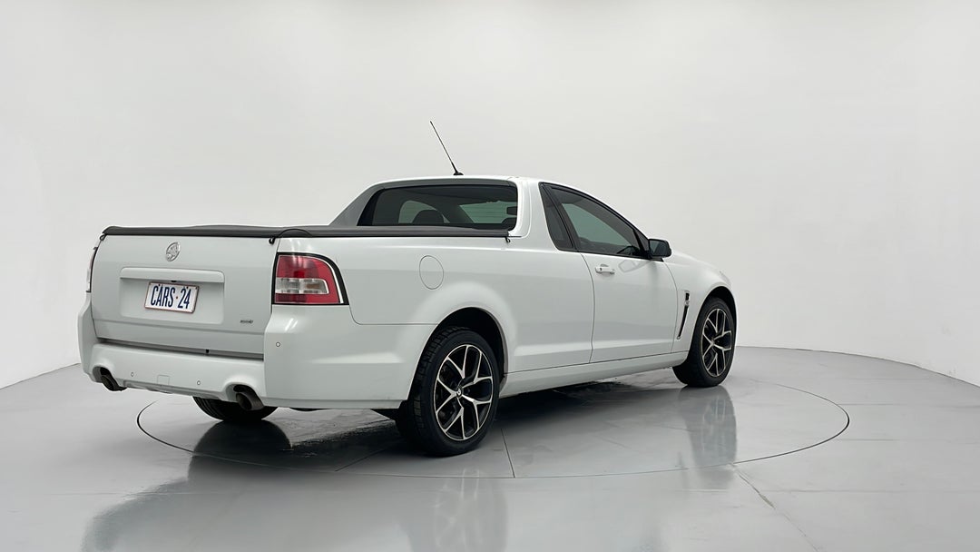 Right Back Diagonal (45- Degree) View