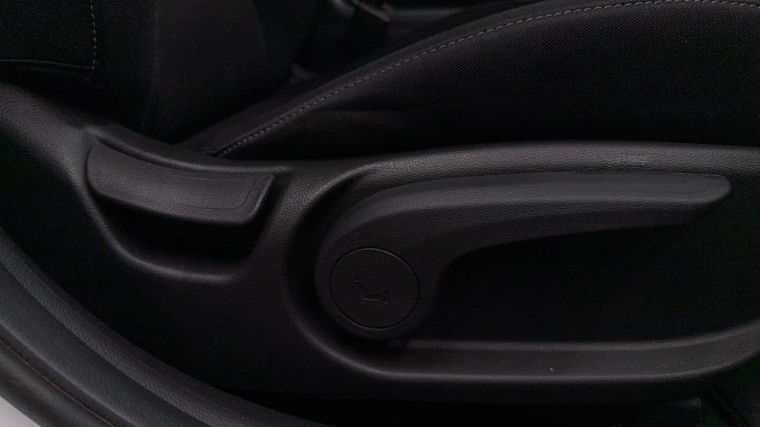 2022 Hyundai i30 i30, Automatic, 57027 km, Drivers Side Adjustment Panel