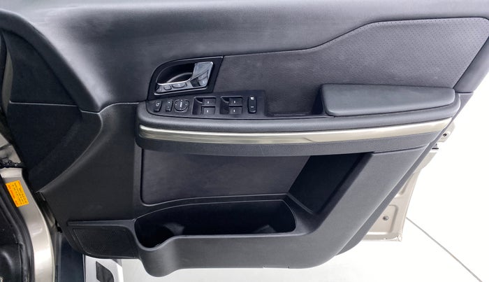 2019 Tata Hexa Varicor 400 XT, Diesel, Manual, 8,242 km, Driver Side Door Panels Control