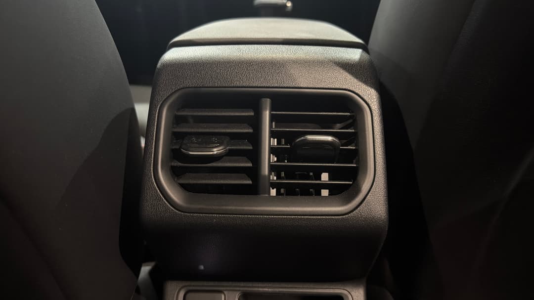 2025 Kia K4 Gt-line, Automatic, 6773 km, Rear A/C Vent