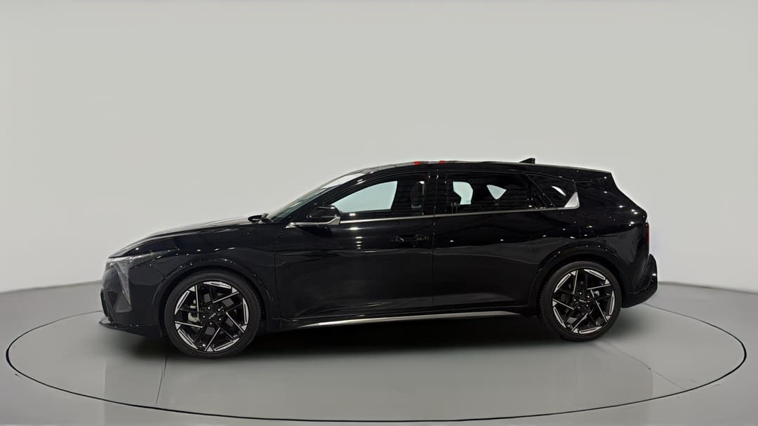 2025 Kia K4 Gt-line, Automatic, 6773 km, Left Side View