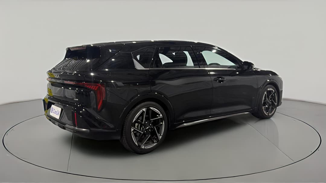2025 Kia K4 Gt-line, Automatic, 6773 km, Right Back Diagonal (45- Degree) View