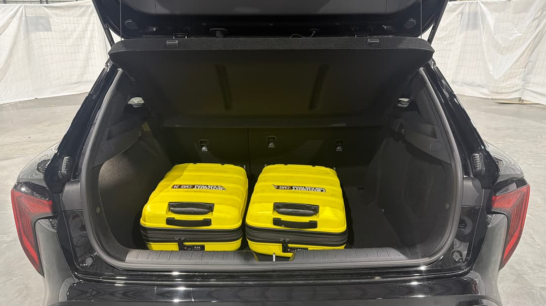 2025 Kia K4 Gt-line, Automatic, 6773 km, Boot Inside View with Luggage