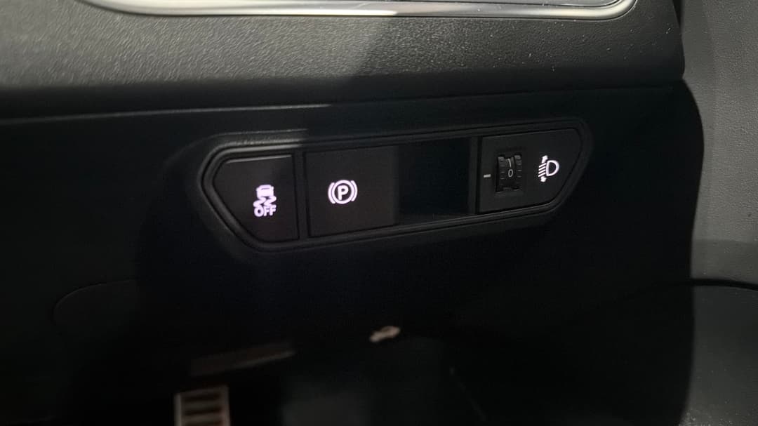 2025 Kia K4 Gt-line, Automatic, 6773 km, Utility Switches/Buttons