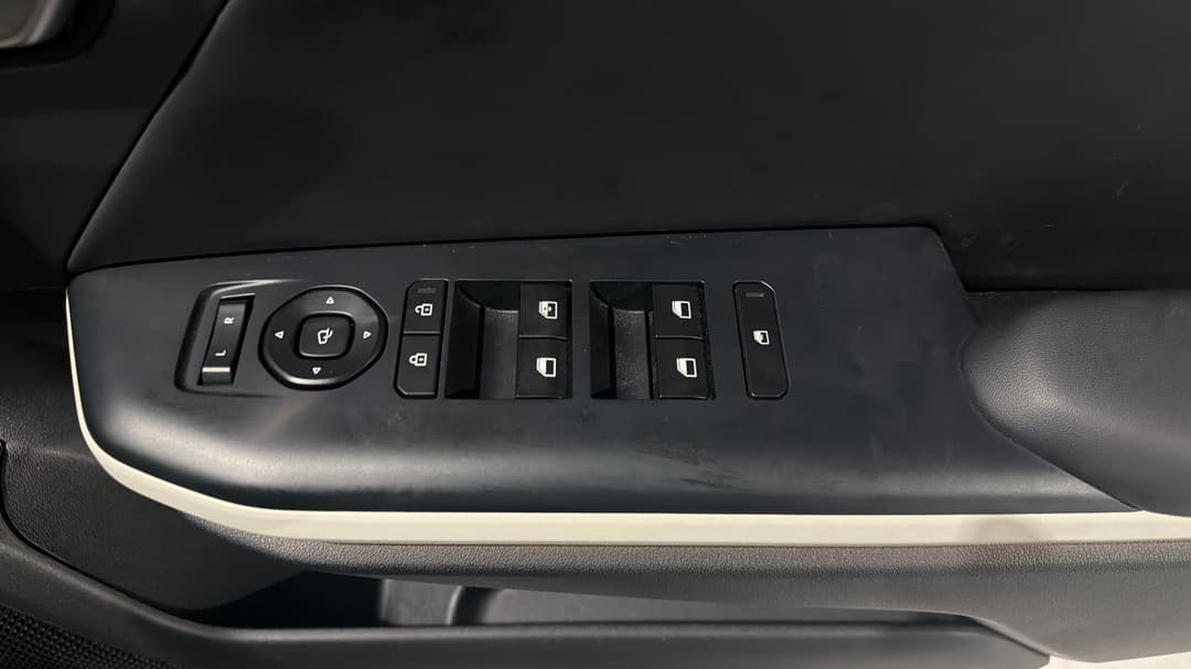 2025 Kia K4 Gt-line, Automatic, 6773 km, Drivers Side Door Panel Controls