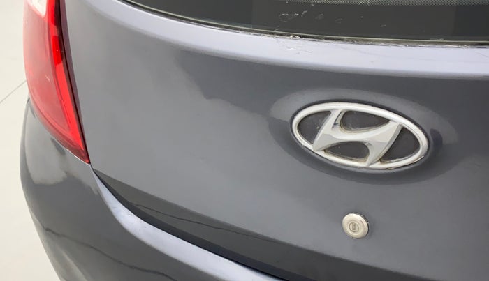2014 Hyundai Eon ERA +, Petrol, Manual, 39,987 km, Dicky (Boot door) - Minor scratches