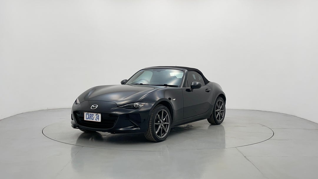 Left Front Diagonal (45- Degree) View