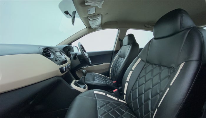 2019 Hyundai Grand i10 MAGNA 1.2 VTVT, Petrol, Manual, 35,787 km, Right Side Front Door Cabin