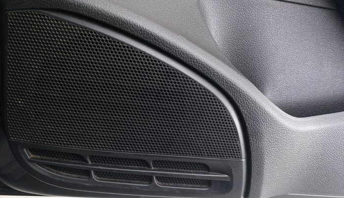 2017 Volkswagen Ameo COMFORTLINE PLUS PETROL, Petrol, Manual, 50,465 km, Speaker