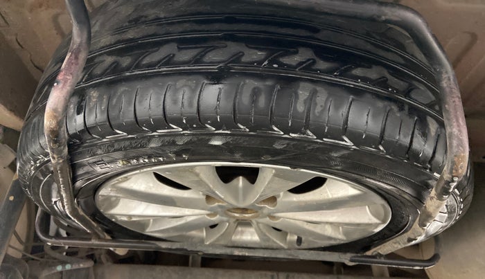 2013 Maruti Ertiga ZDI, Diesel, Manual, 99,344 km, Spare Tyre