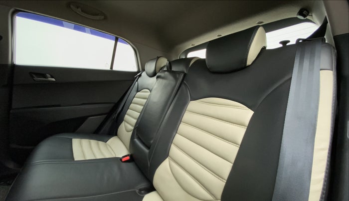 2015 Hyundai Creta 1.6 S, Petrol, Manual, 67,486 km, Right Side Rear Door Cabin