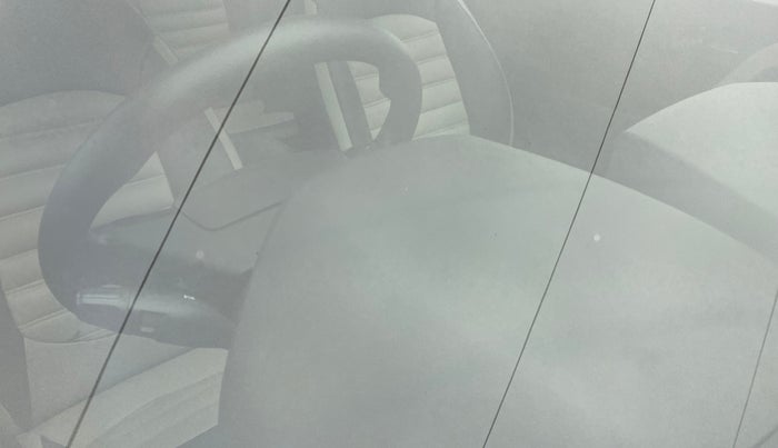 2015 Hyundai Creta 1.6 S, Petrol, Manual, 67,486 km, Front windshield - Minor spot on windshield