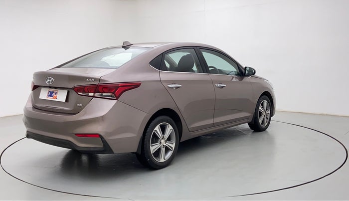 2017 Hyundai Verna 1.6 SX (O) CRDI MT, Diesel, Manual, 76,802 km, Right Back Diagonal