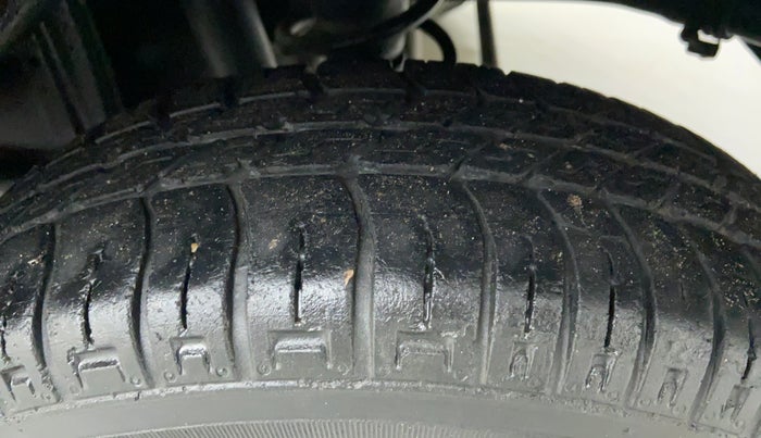 2009 Maruti Alto LXI, Petrol, Manual, 54,542 km, Left Rear Tyre Tread