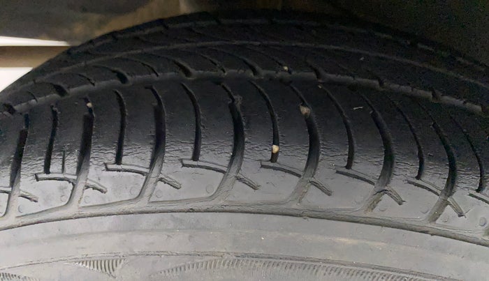2019 Datsun Go Plus T, Petrol, Manual, 62,493 km, Right Rear Tyre Tread