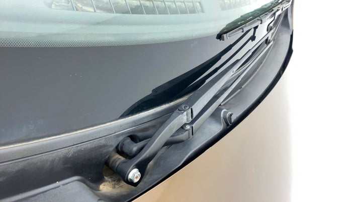 2019 Datsun Go Plus T, Petrol, Manual, 62,493 km, Front windshield - Wiper nozzle not functional