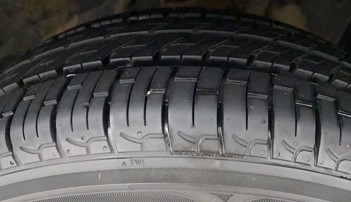 2019 Datsun Go Plus T, Petrol, Manual, 62,493 km, Right Front Tyre Tread