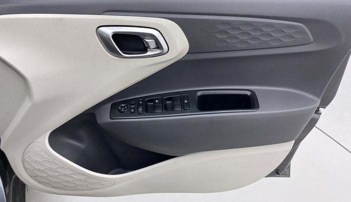 2020 Hyundai AURA SX PETROL, Petrol, Manual, 14,058 km, Driver Side Door Panels Control