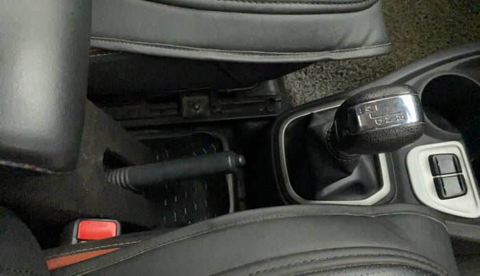 2018 Datsun Redi Go S 1.0 AMT, CNG, Automatic, 73,287 km, Gear Lever