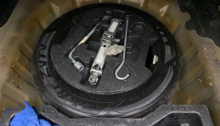 2014 Maruti Ciaz ZXI, Petrol, Manual, 80,695 km, Spare Tyre