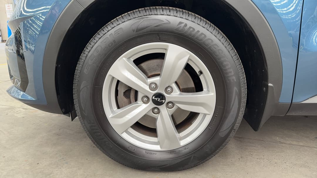 2023 Kia Sorento S 7 Seat, Automatic, 52215 km, Left Front Wheel