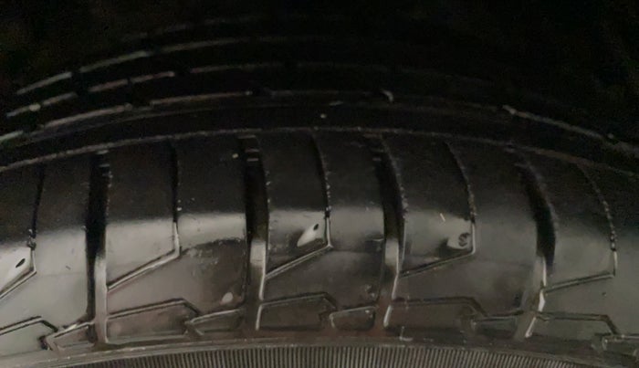 2019 Maruti S Cross ZETA 1.3, Diesel, Manual, 50,117 km, Left Rear Tyre Tread