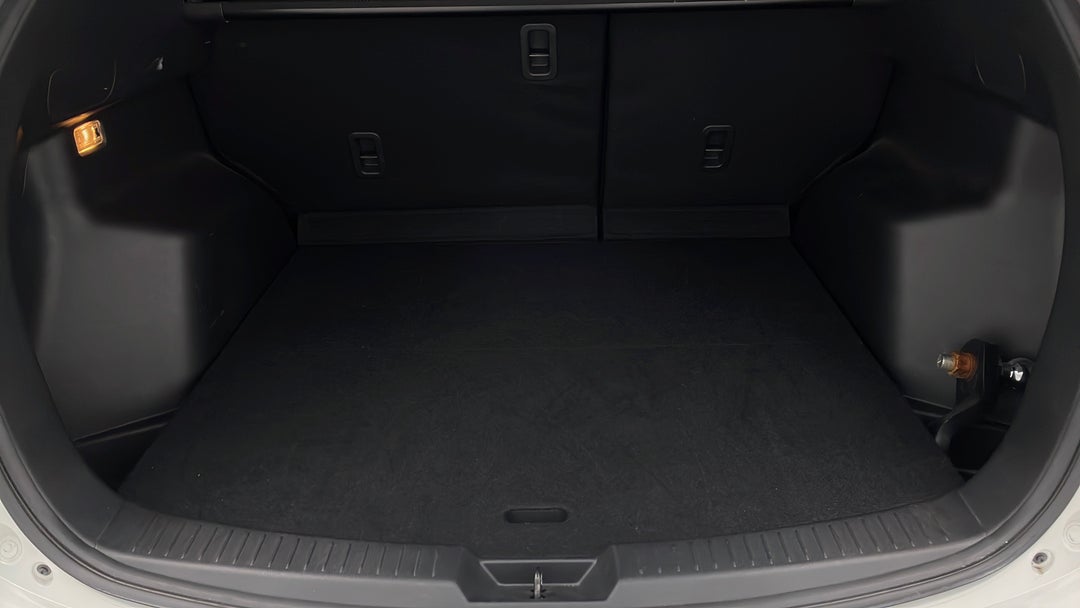 2014 Mazda CX-5 Maxx (4x4), Automatic, 43317 km, Boot Inside View