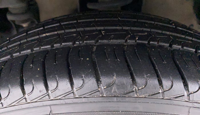 2021 Mahindra BOLERO NEO N 10, Diesel, Manual, 19,192 km, Left Front Tyre Tread