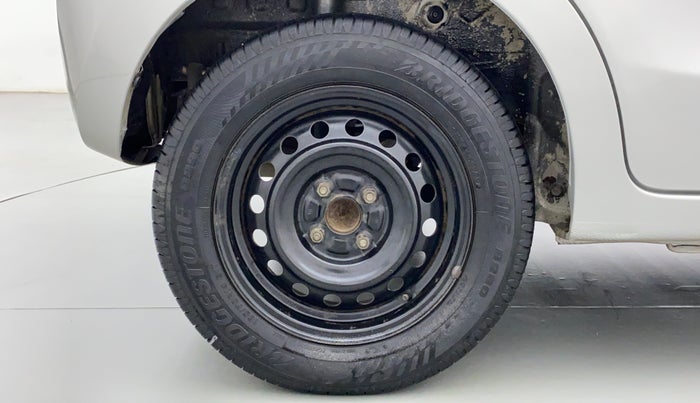 2016 Maruti Celerio VXI CNG D, CNG, Manual, 75,190 km, Right Rear Wheel