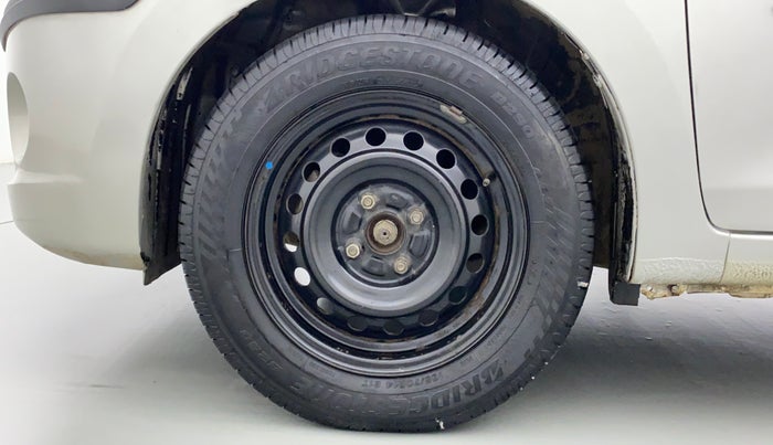 2016 Maruti Celerio VXI CNG D, CNG, Manual, 75,190 km, Left Front Wheel