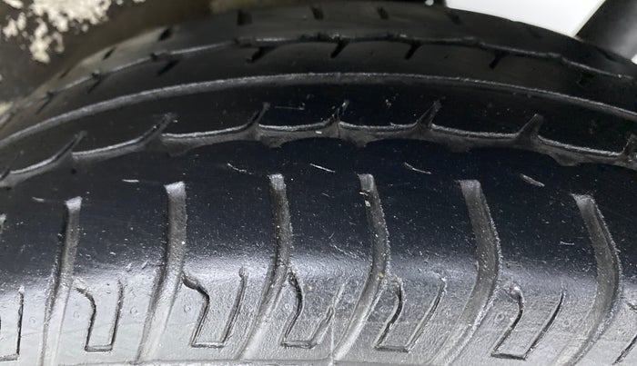 2018 Maruti Wagon R 1.0 VXI, Petrol, Manual, 34,027 km, Left Rear Tyre Tread